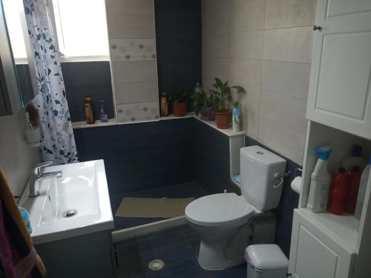 Katerina'S Apartments Kini Екстериор снимка