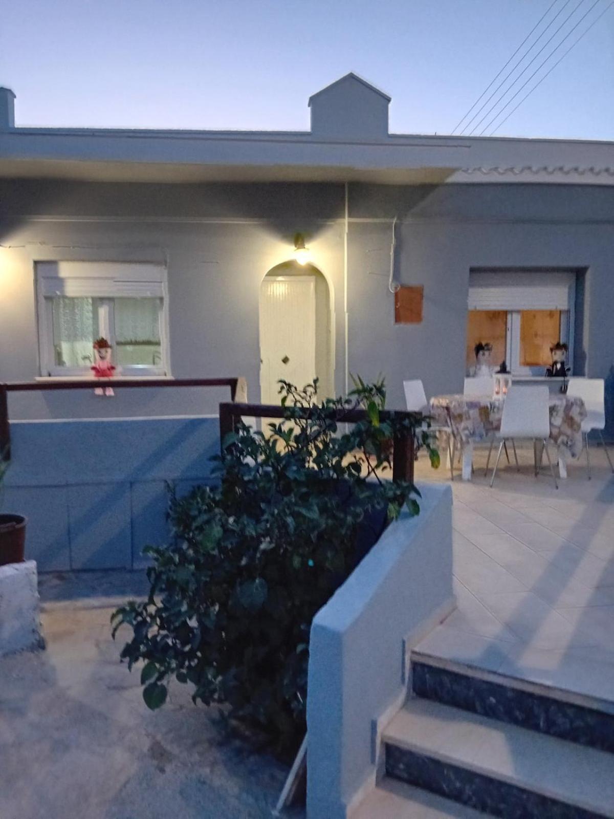 Katerina'S Apartments Kini Екстериор снимка